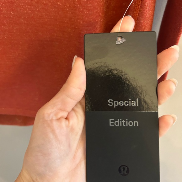 NWT Lululemon Back in Action long sleeve spark relaxed fit longer in back size 0 - Picture 7 of 15